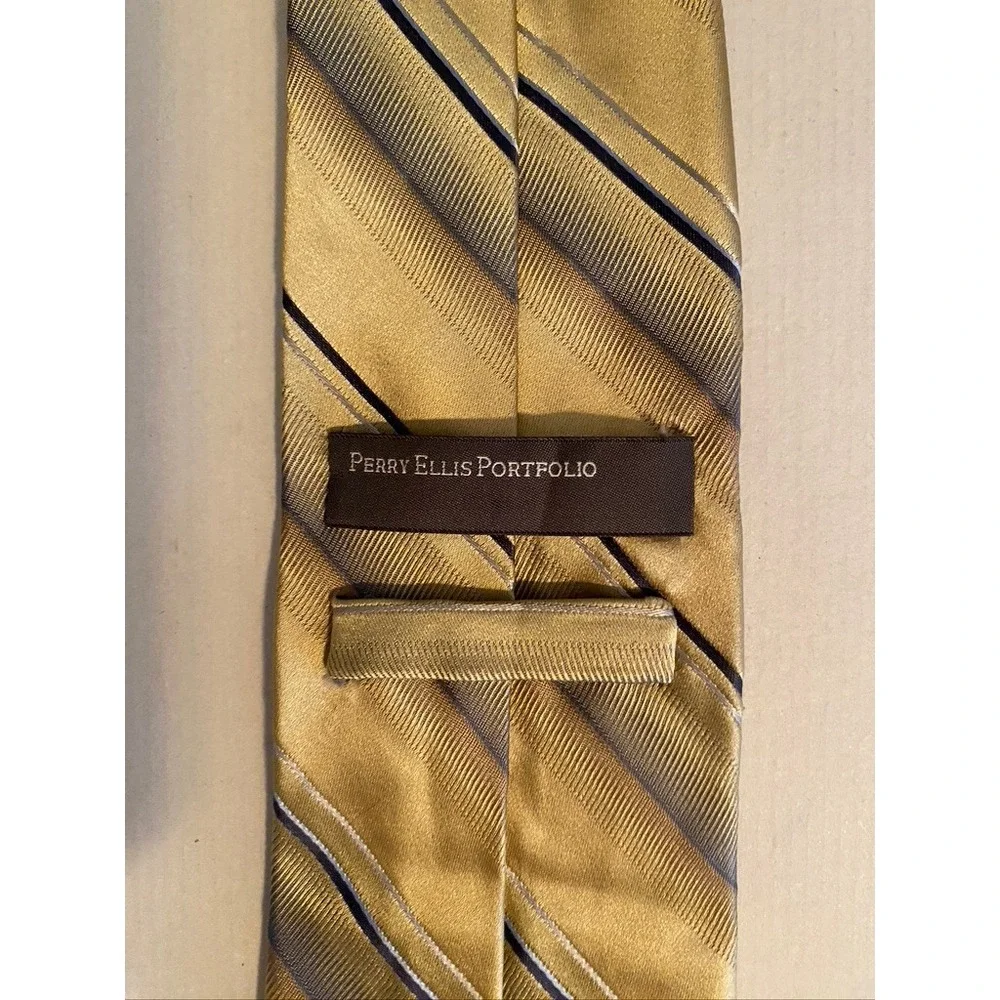 Perry Ellis Portfolio Mens Gold Silk Stripe Necktie Navy Blue Silver Classic Tie